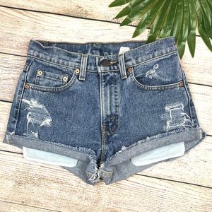 Vintage Levi’s high-rise Shorts